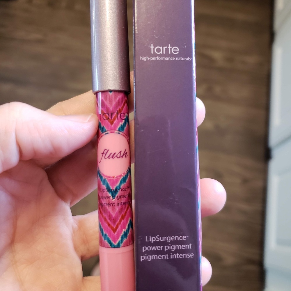 Tarte LipSurgence power pigment in Flush